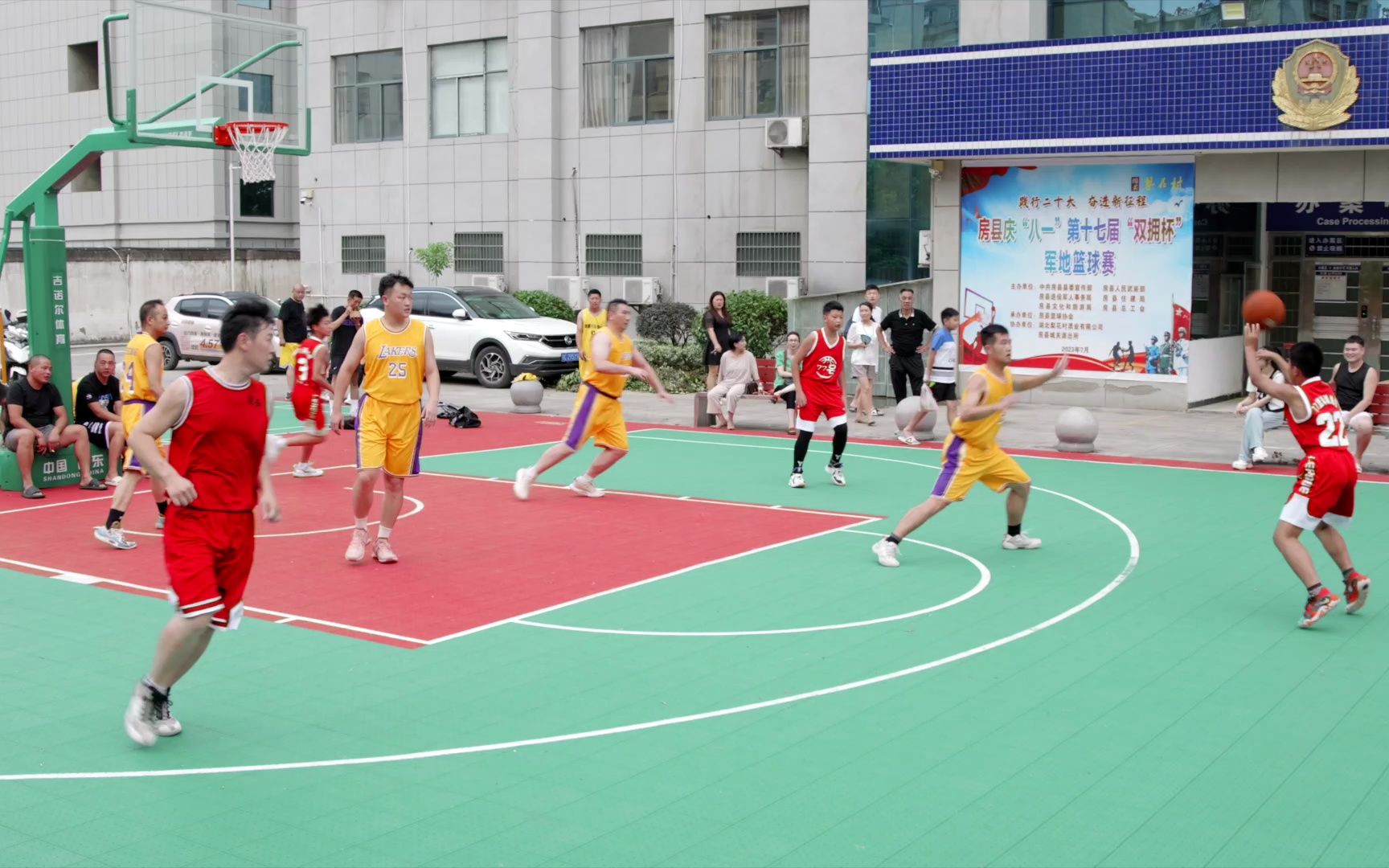 球队组织篮球训练营，提升球员整体素质的简单介绍