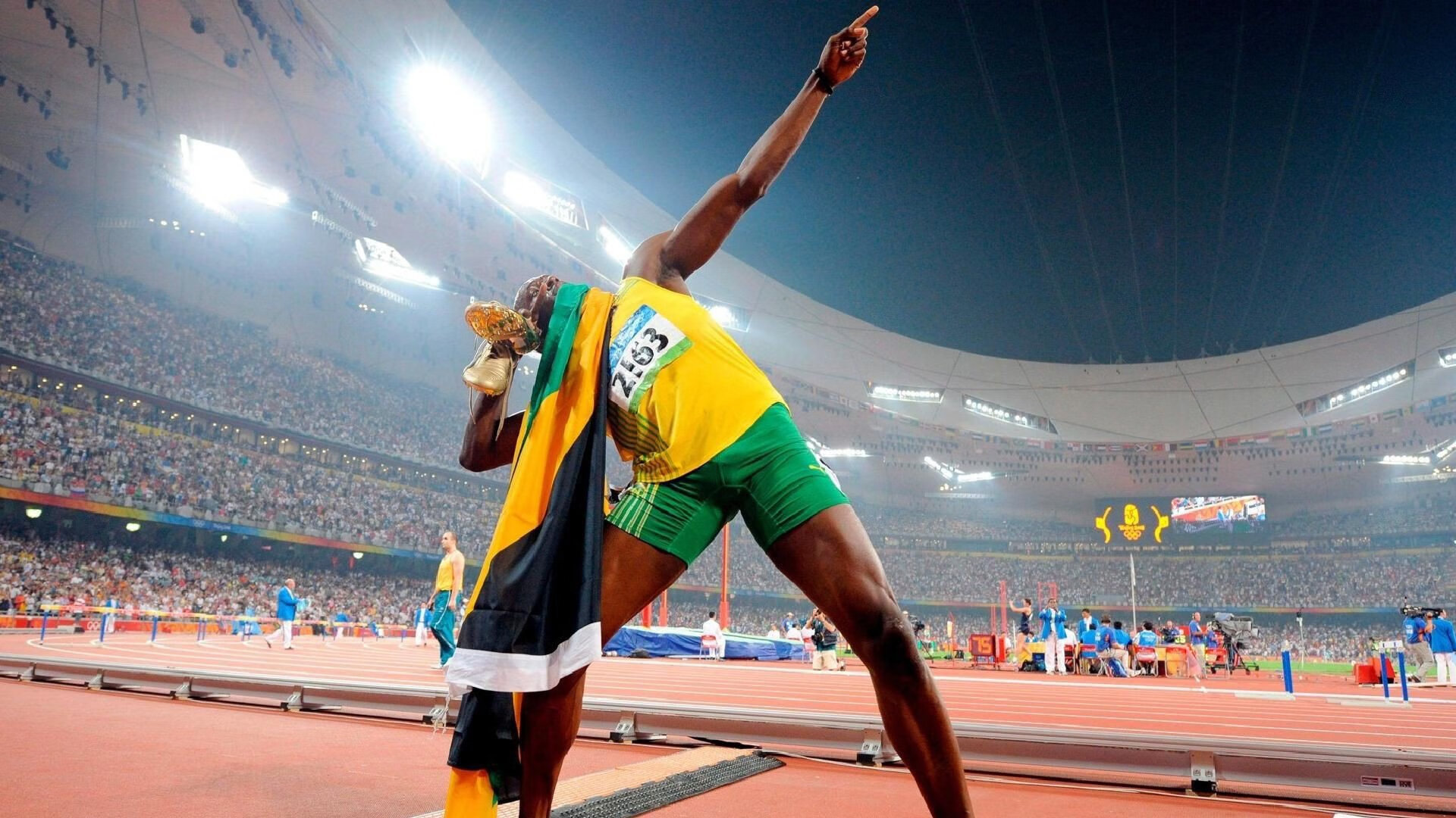 JackeyLove在利物浦比赛中挺进下一轮，战术调整引发热议！